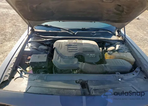 2017 Dodge Challenger Sxt z USA, uszkodzony, nr VIN 2C3CDZAG6HH613821